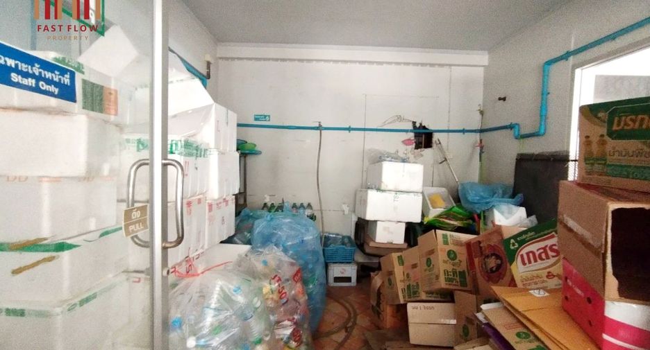 For sale 3 bedrooms house in Khlong Sam Wa, Bangkok
