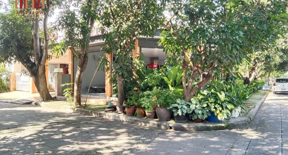 For sale 3 bedrooms house in Khlong Sam Wa, Bangkok