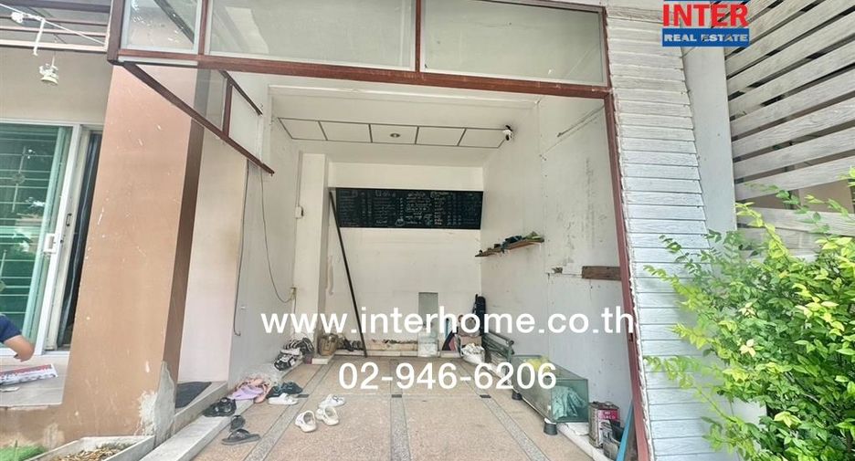 出售 4 卧室 联排别墅 在 Mueang Samut Sakhon, Samut Sakhon