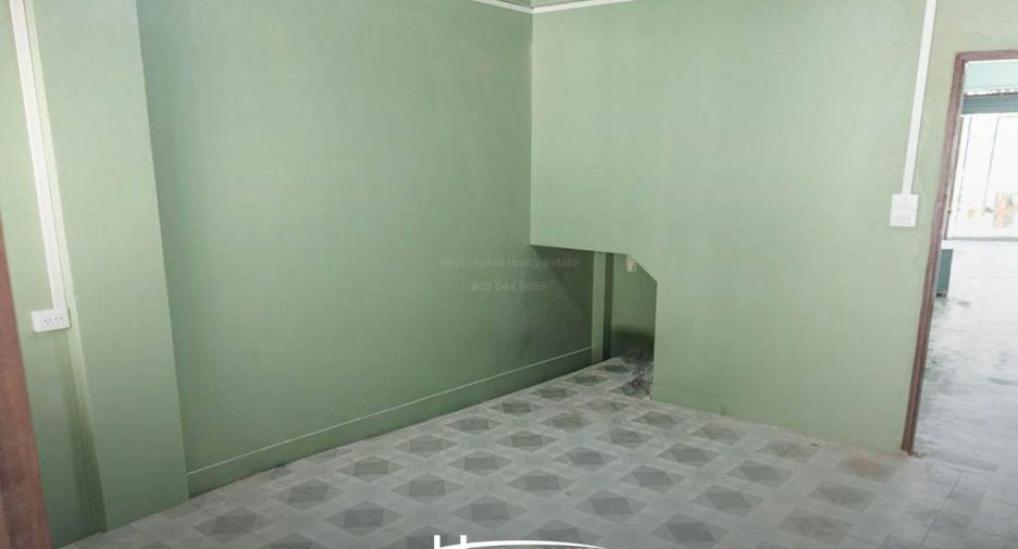 For sale 4 bedrooms retail Space in Bang Na, Bangkok