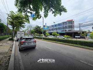出售 4 卧室 商业空间 在 Bang Na, 曼谷