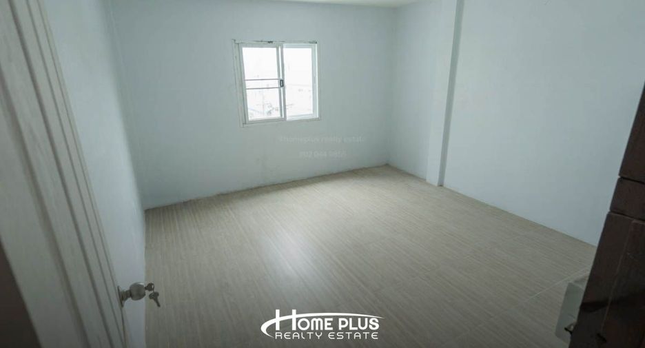 For sale 4 bedrooms retail Space in Bang Na, Bangkok