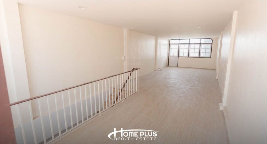 For sale 4 bedrooms retail Space in Bang Na, Bangkok