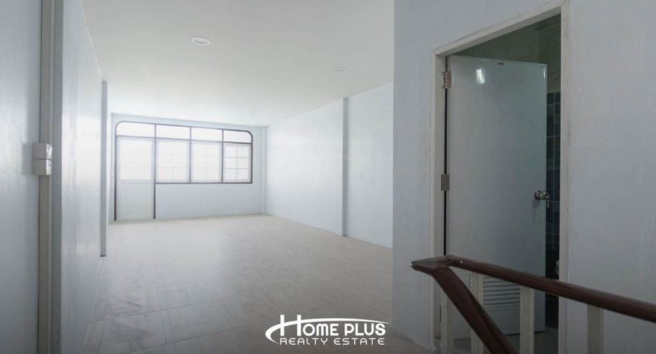 For sale 4 bedrooms retail Space in Bang Na, Bangkok