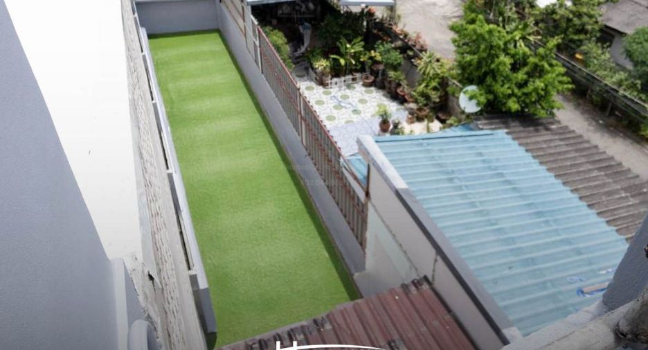 For sale 4 bedrooms retail Space in Bang Na, Bangkok