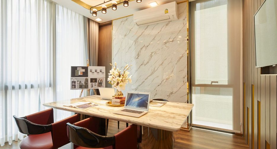 For sale 2 ベッドルーム office in Bang Kapi, Bangkok