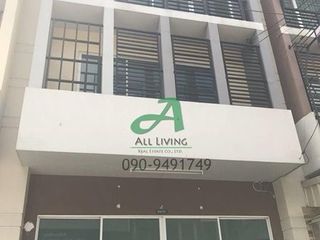 Reihenhaus zur Miete mit 3 Zimmer in Khlong Sam Wa, Bangkok