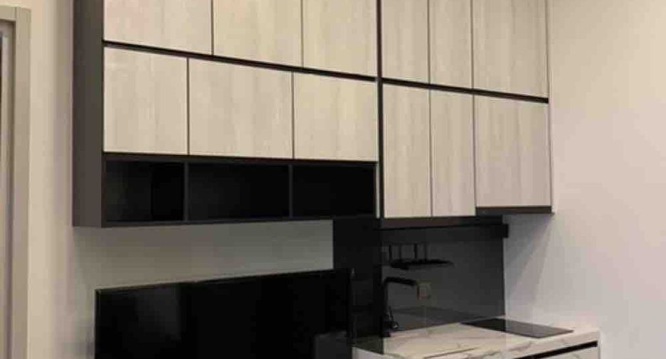 For sale 1 bed condo in Phra Khanong, Bangkok