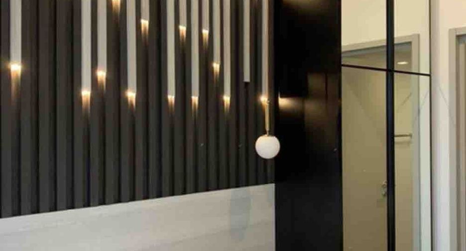 For sale 1 bed condo in Phra Khanong, Bangkok