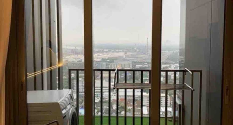 For sale 1 bed condo in Phra Khanong, Bangkok