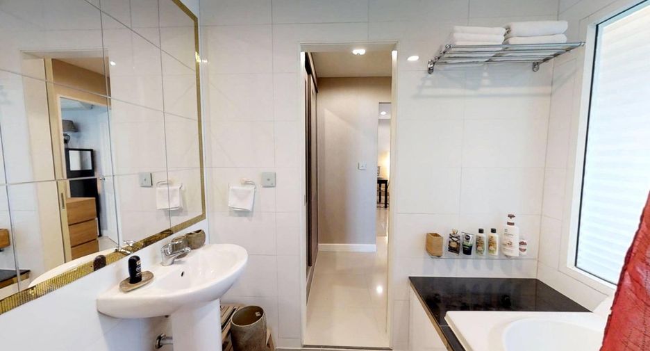 For sale 1 bed condo in Bang Na, Bangkok