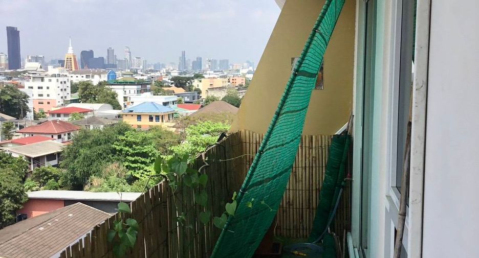 For sale 1 bed condo in Bang Na, Bangkok