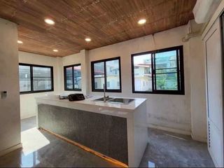 出租 6 卧室 独立屋 在 Dusit, 曼谷