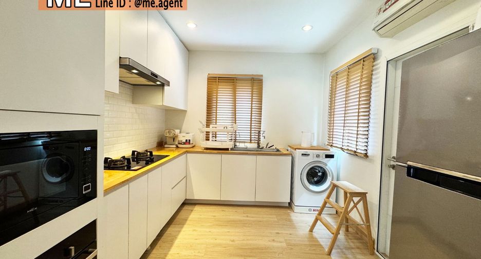 For sale 3 bedrooms house in Suan Luang, Bangkok