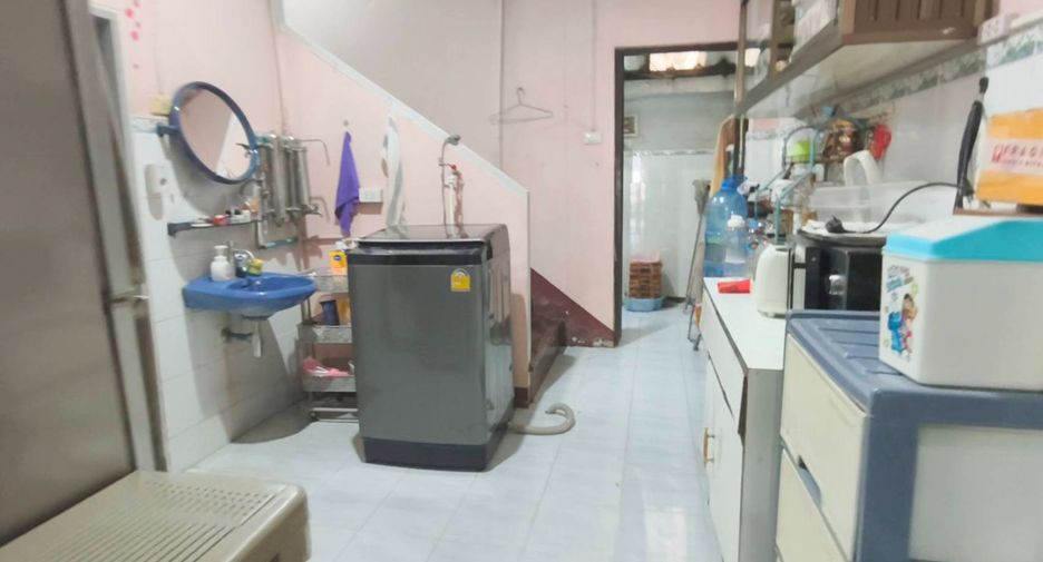 For sale 2 bedrooms retail Space in Mueang Chiang Mai, Chiang Mai