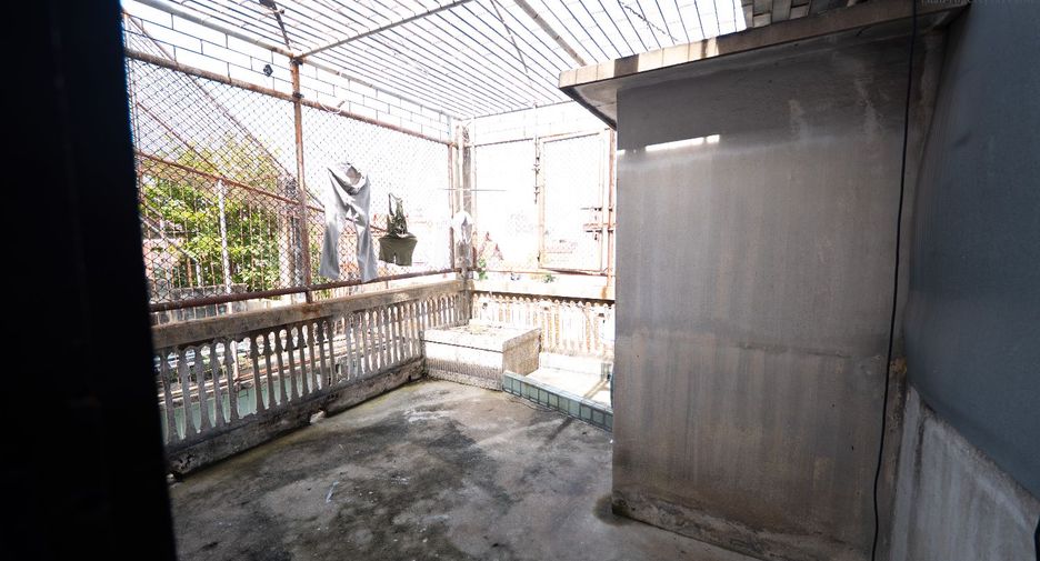 For sale retail Space in Samphanthawong, Bangkok