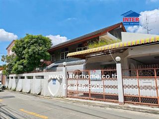 For sale 4 ベッドルーム house in Bang Phlat, Bangkok