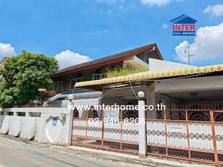 For sale 4 ベッドルーム house in Bang Phlat, Bangkok
