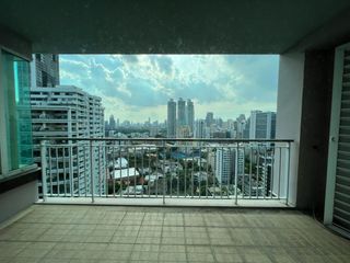 Wohnung zur Miete mit 4 Zimmer in Khlong Toei, Bangkok