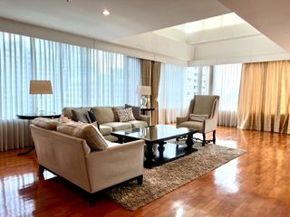 Wohnung zur Miete mit 4 Zimmer in Khlong Toei, Bangkok