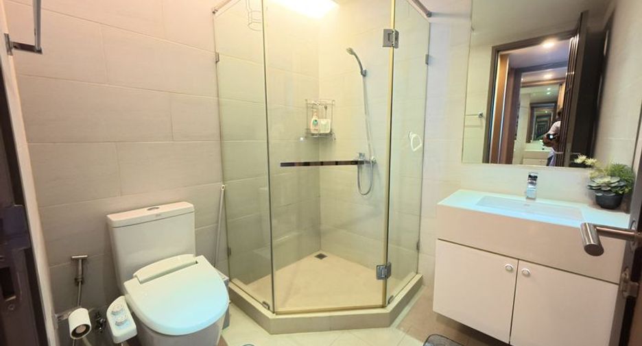 For rent 2 bedrooms condo in Si Racha, Chonburi