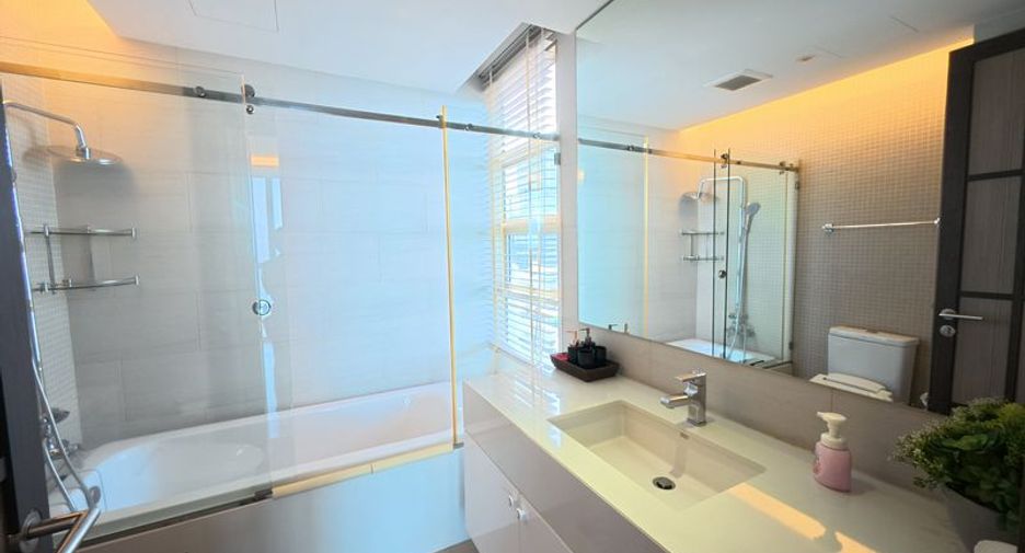 For rent 2 bedrooms condo in Si Racha, Chonburi
