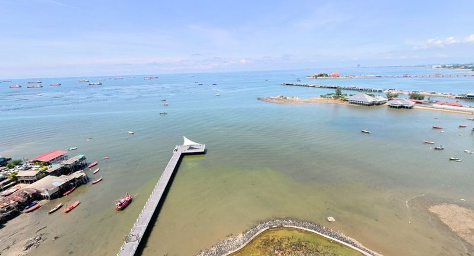For rent 2 bedrooms condo in Si Racha, Chonburi
