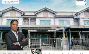 For sale 3 ベッドルーム townhouse in Lat Krabang, Bangkok