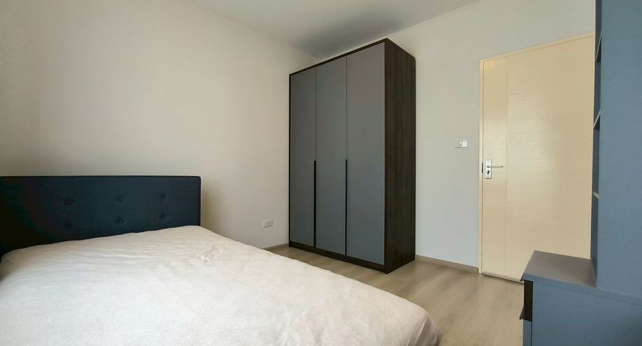 Продажа 3 спальни таунхаус в Лат Крабанг, Бангкок