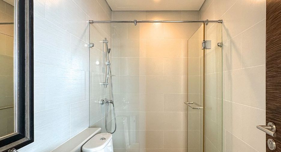 For sale 3 bedrooms condo in Bang Kho Laem, Bangkok