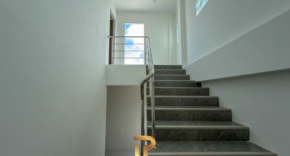 For sale 4 bedrooms villa in Bang Saray, Pattaya