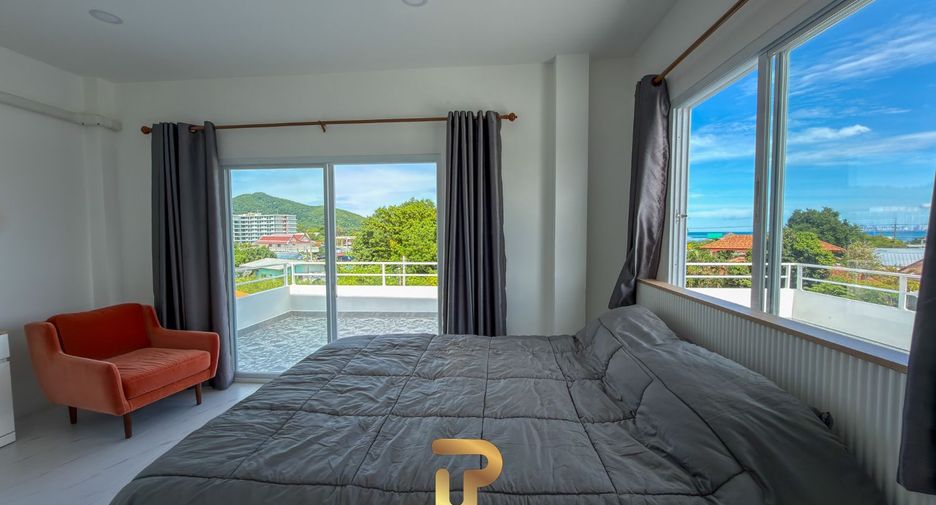 For sale 4 bedrooms villa in Bang Saray, Pattaya