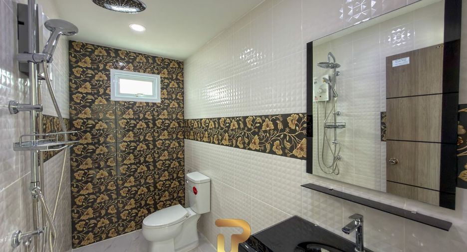 For sale 4 bedrooms villa in Bang Saray, Pattaya