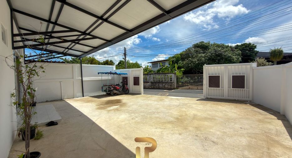 For sale 4 bedrooms villa in Bang Saray, Pattaya