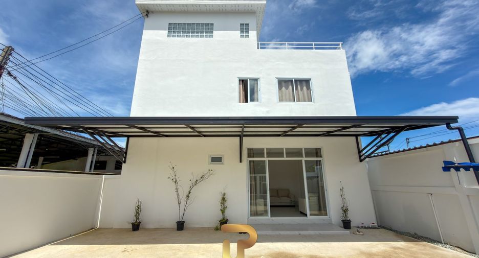 For sale 4 bedrooms villa in Bang Saray, Pattaya