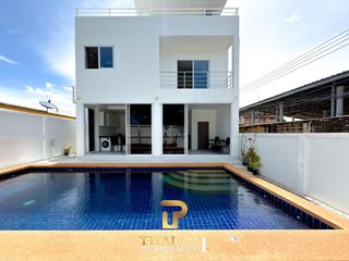 For sale 4 bedrooms villa in Bang Saray, Pattaya