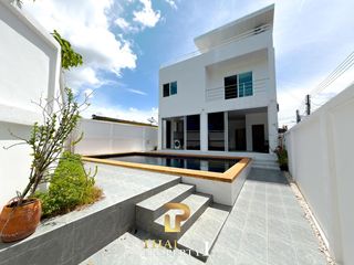 For sale 4 bedrooms villa in Bang Saray, Pattaya