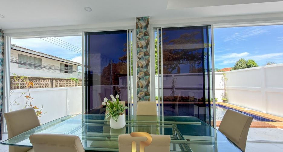 For sale 4 bedrooms villa in Bang Saray, Pattaya