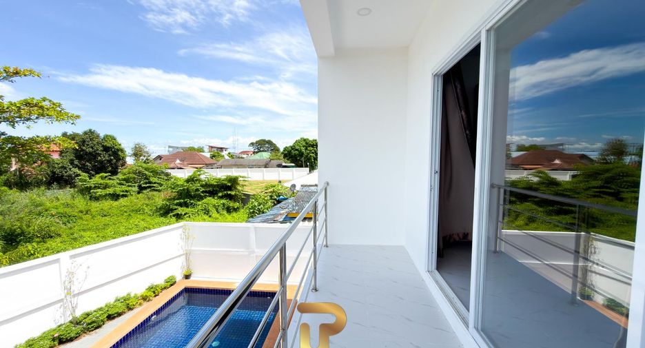For sale 4 bedrooms villa in Bang Saray, Pattaya