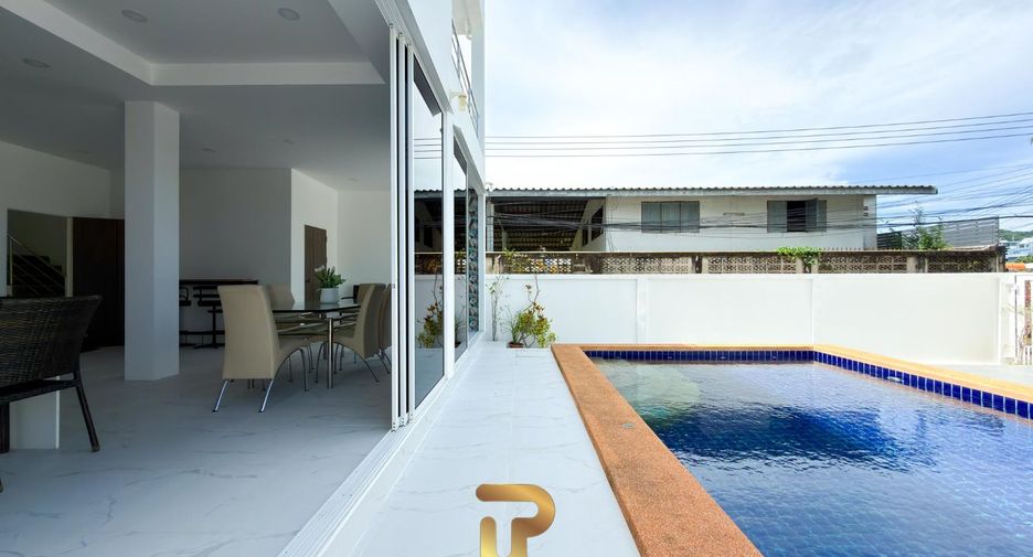 For sale 4 bedrooms villa in Bang Saray, Pattaya
