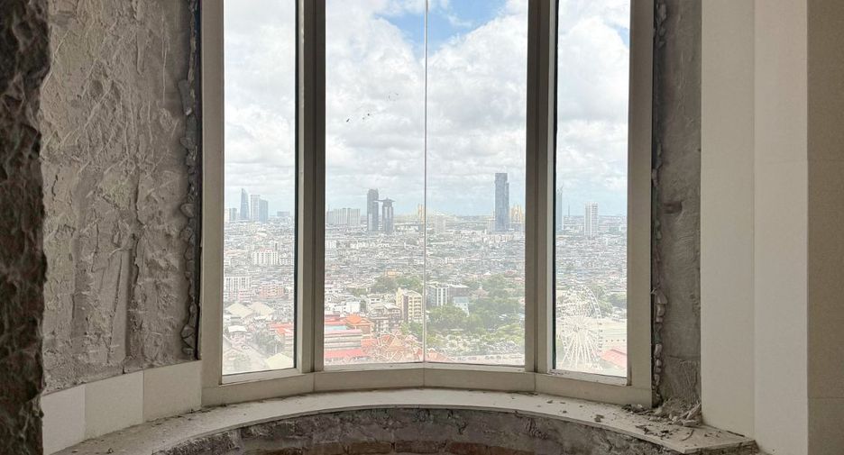 For sale 3 bedrooms condo in Bang Kho Laem, Bangkok
