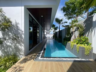 For sale 4 bedrooms villa in Na Jomtien, Pattaya