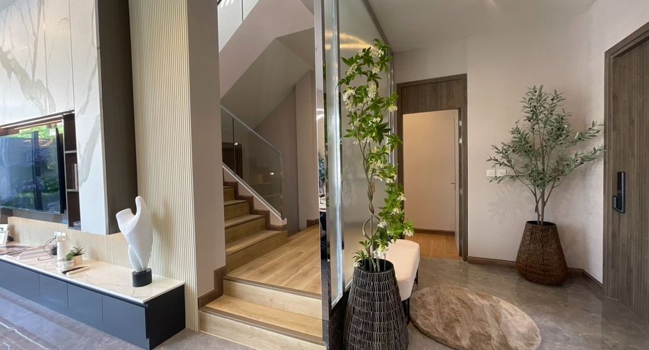 Villa en venta de 4 habitaciones en Sattahip, Chonburi