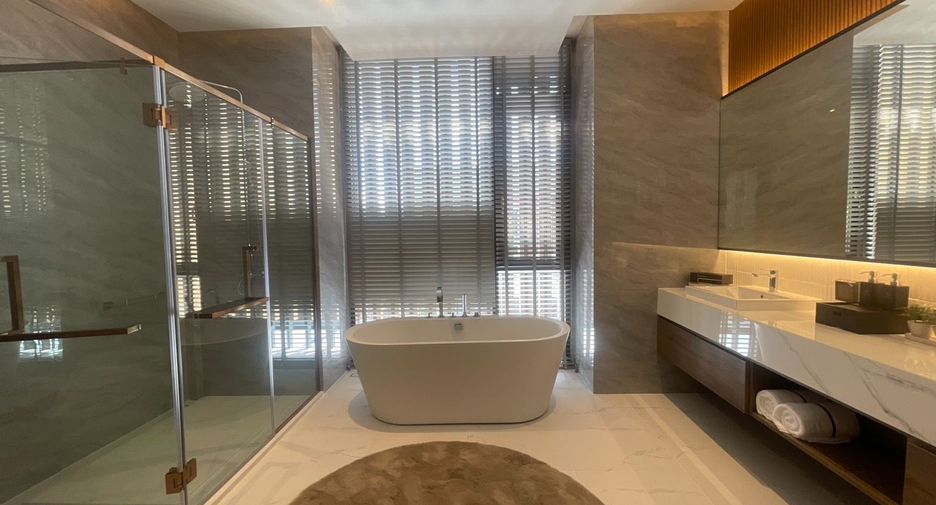 Villa en venta de 4 habitaciones en Sattahip, Chonburi