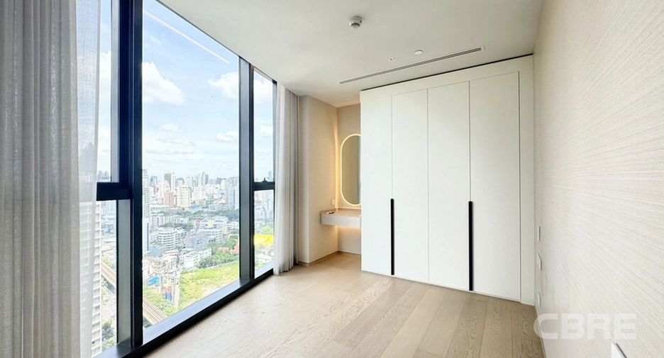 For sale 5 bedrooms condo in Khlong Toei, Bangkok