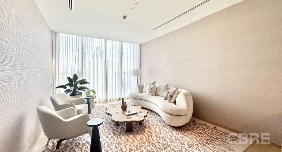 For sale 5 bedrooms condo in Khlong Toei, Bangkok