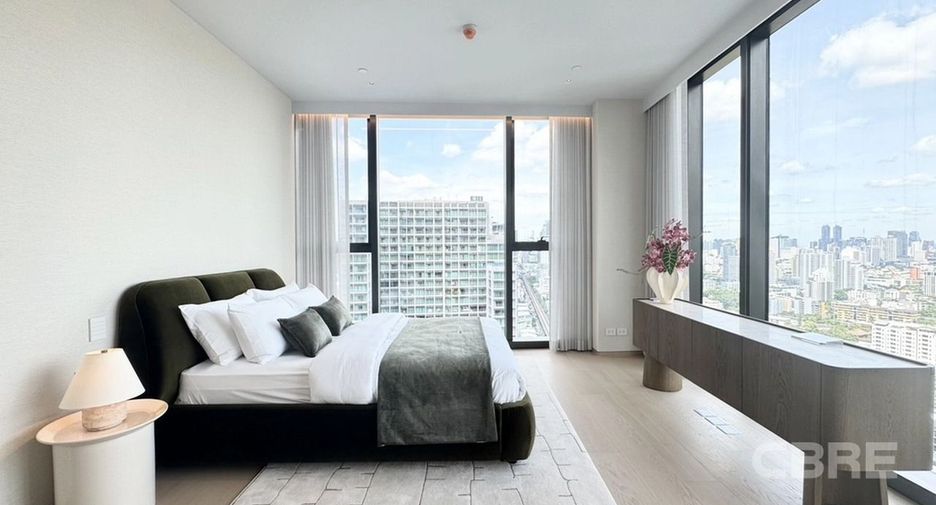 For sale 5 bedrooms condo in Khlong Toei, Bangkok