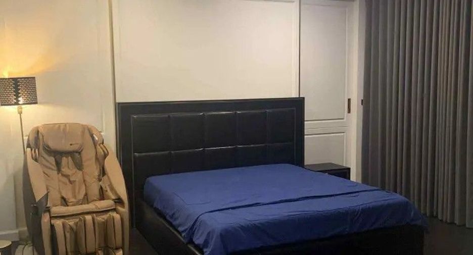 For sale 5 bedrooms house in Bang Kapi, Bangkok