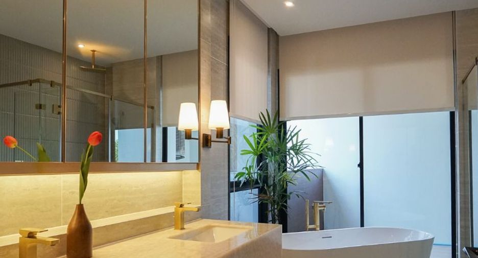 For rent and for sale 4 bedrooms house in Bang Kapi, Bangkok