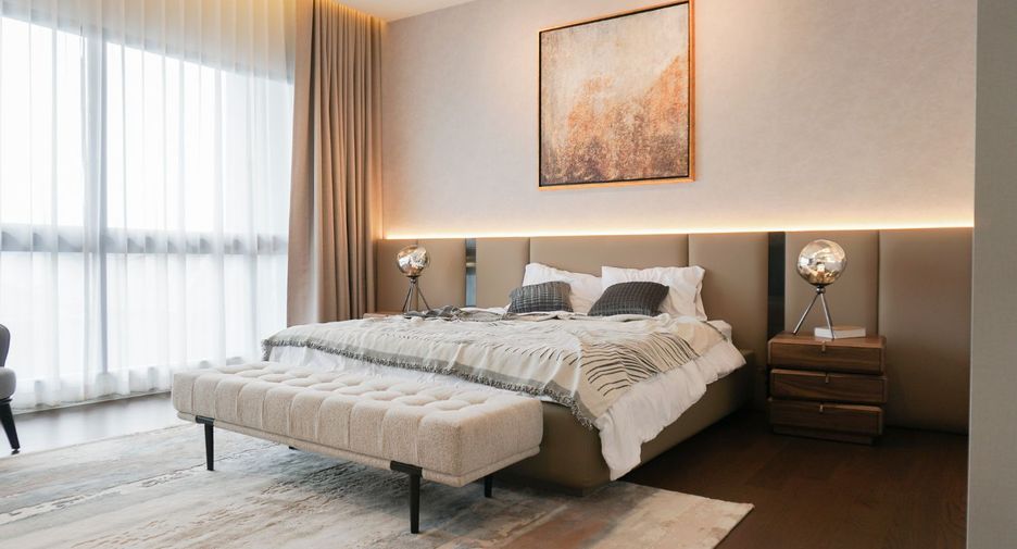 For rent and for sale 4 bedrooms house in Bang Kapi, Bangkok